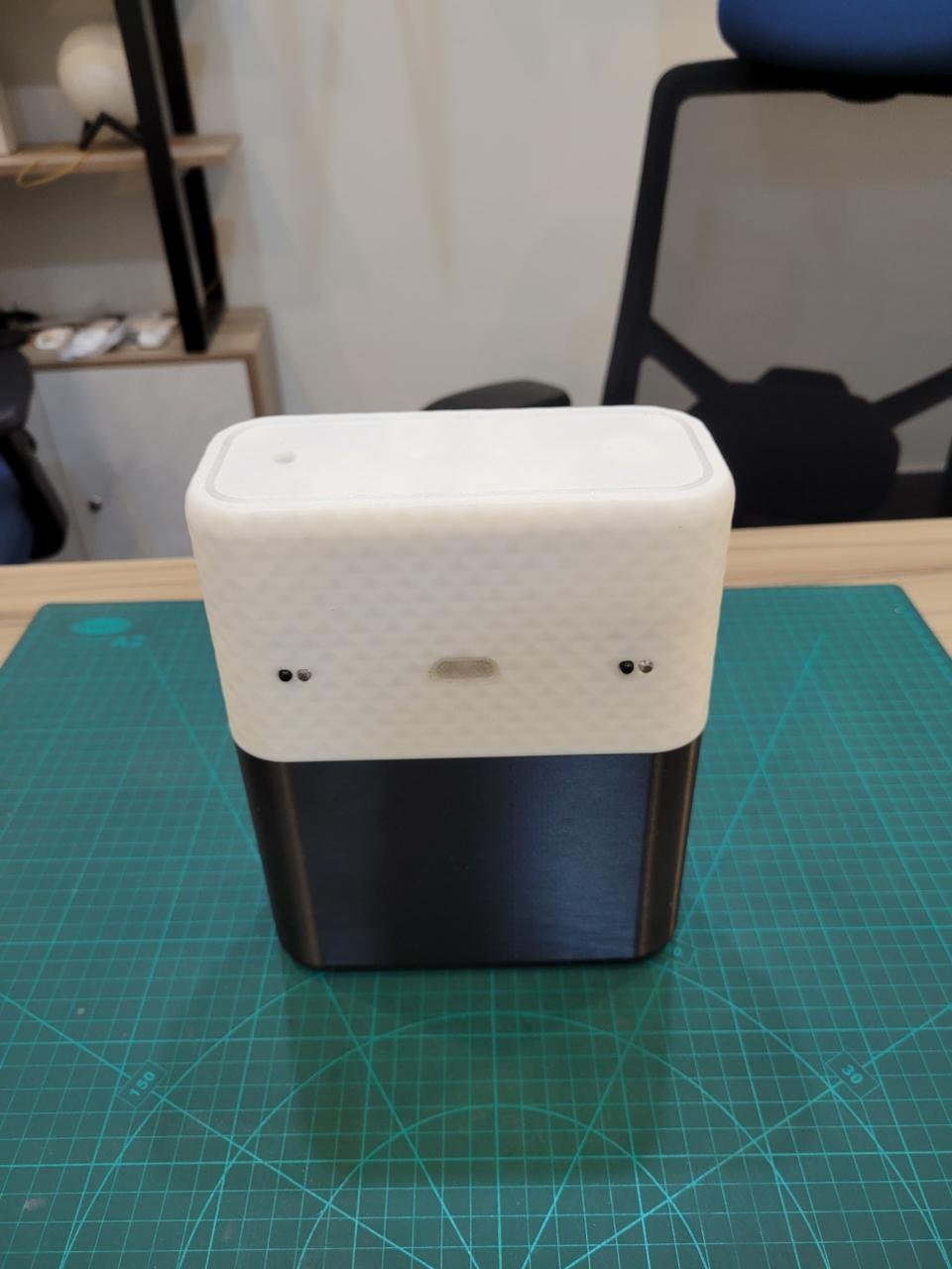 Smart Brushes Cabinet working